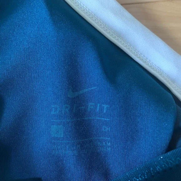 Nike Sports Bra - Picture 3 of 3